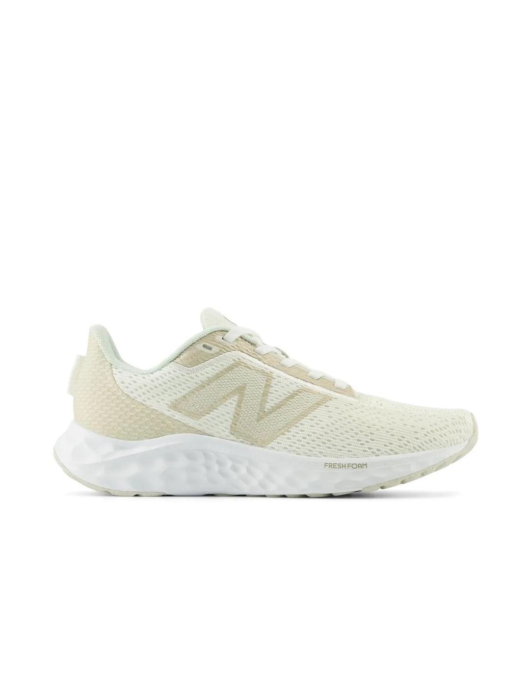 NEW BALANCE picture