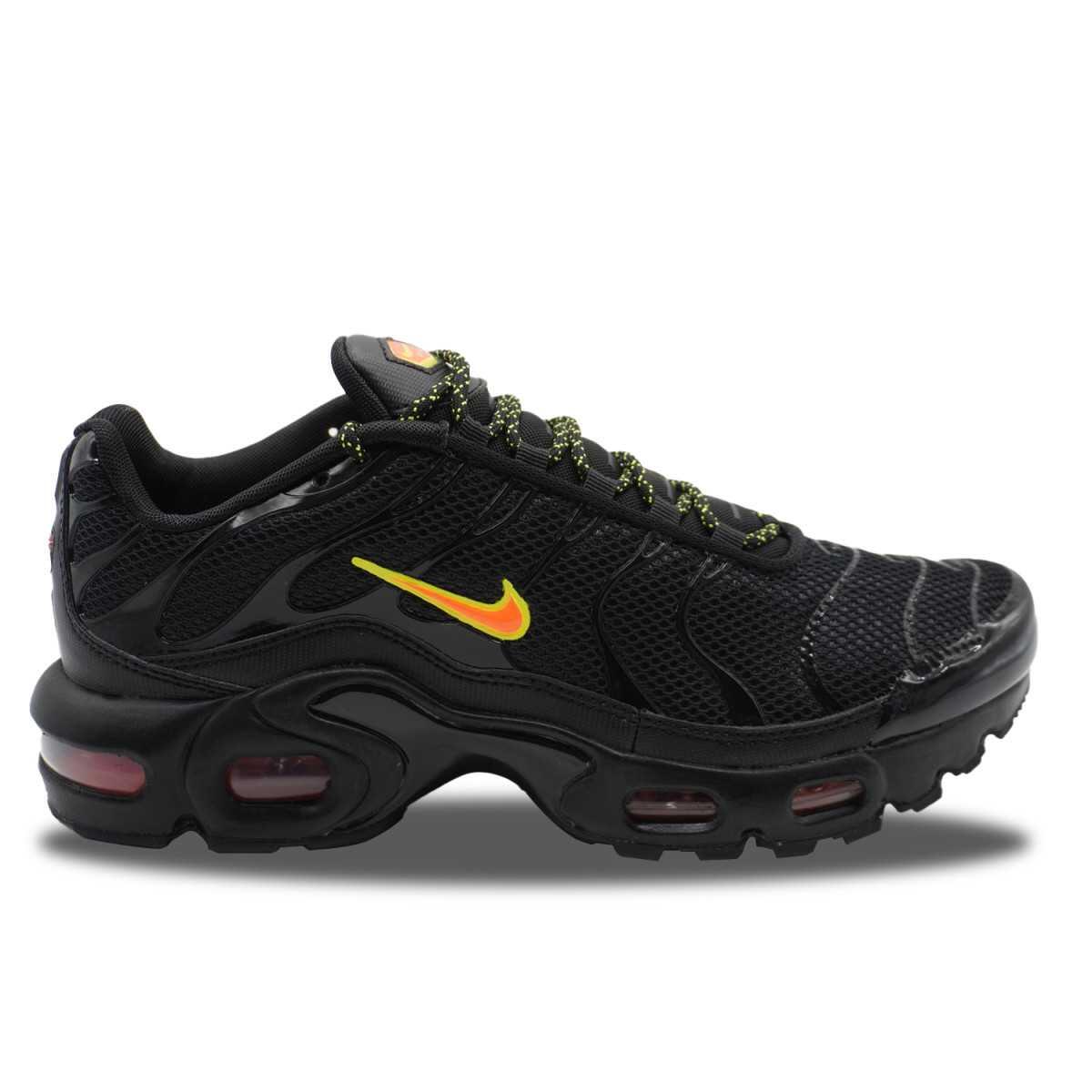 nike air max plus vulcano