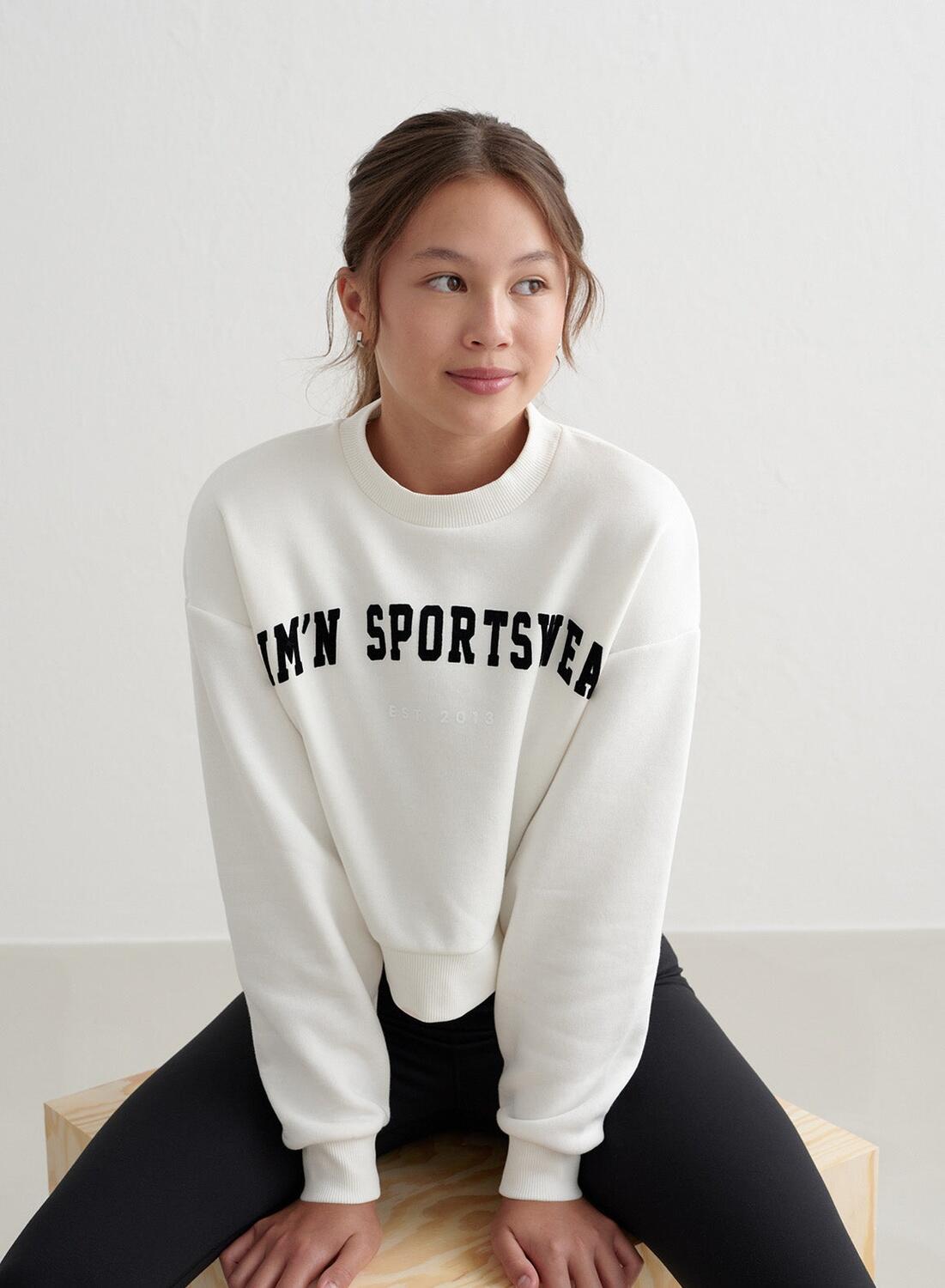 AIM'N Mädchen Sweatshirt Varsity Off-White