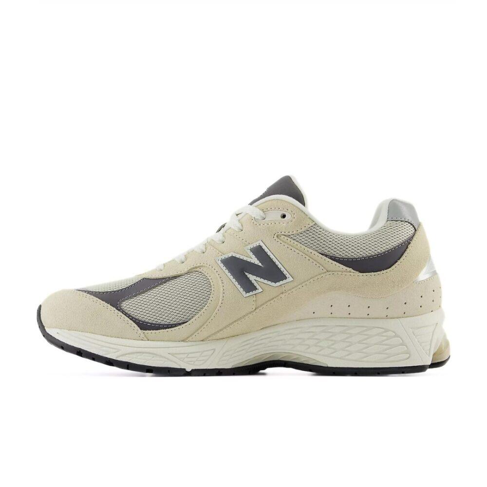 NEW BALANCE picture
