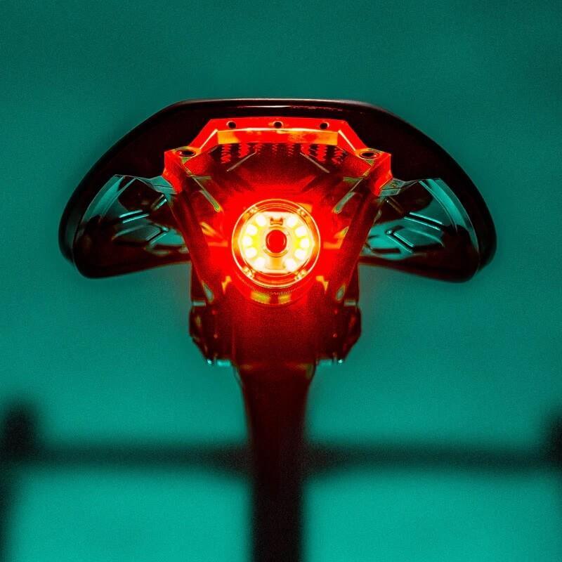 Lezyne Saddle Ai Alert 250 Lampă spate Black.
