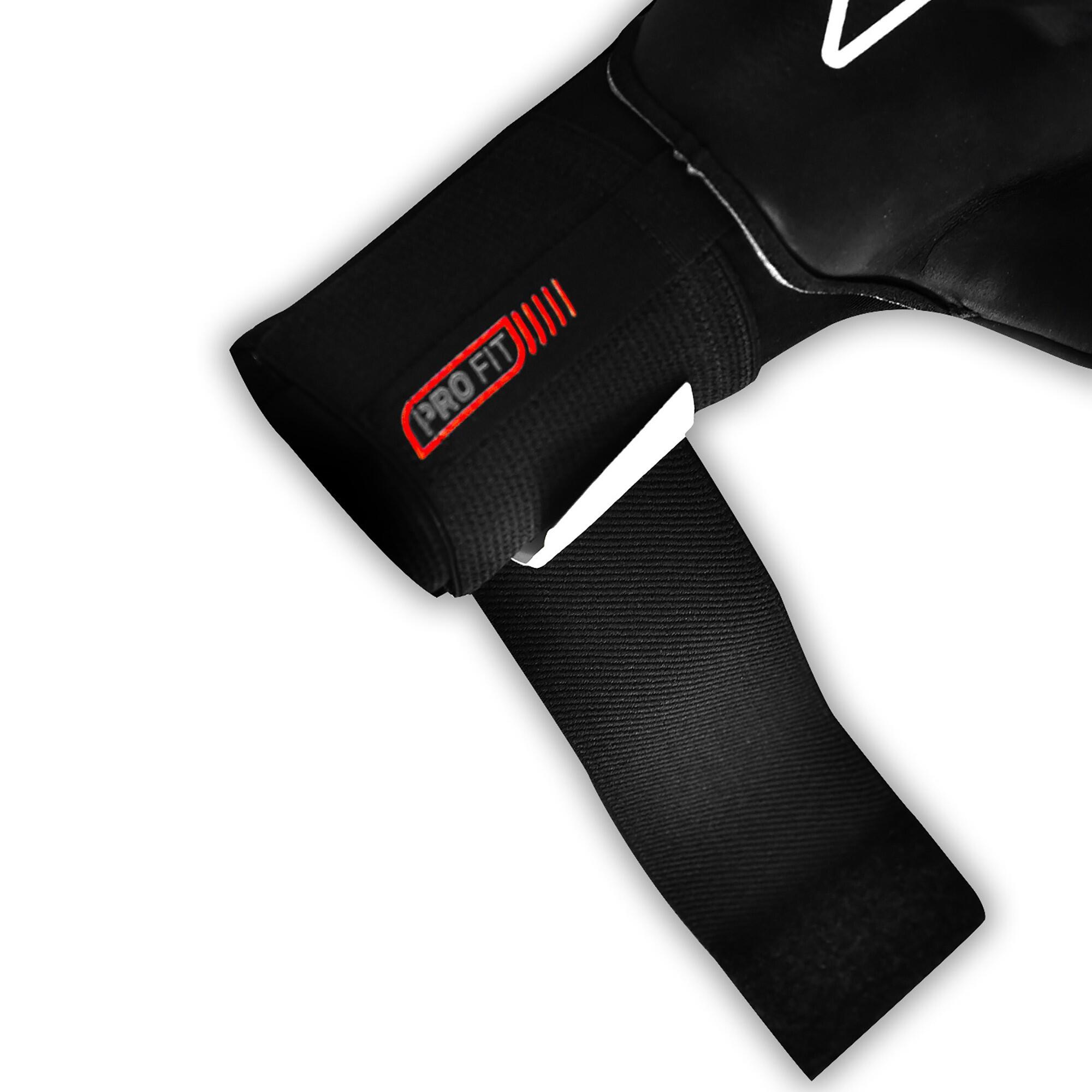 Rinat Kratos Turf Zwart maat 8 4/6