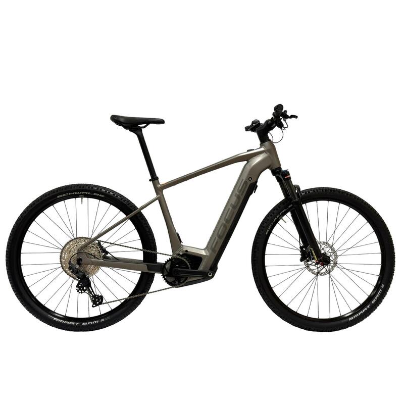 Deuxième vie - VTT électrique Focus Jarifa² 6.8 Nine Gry SHIMANO - neuf