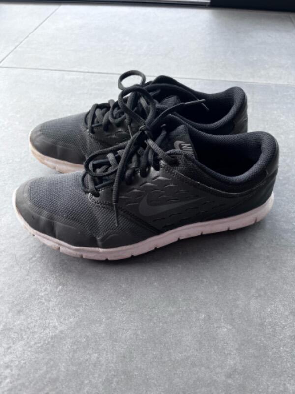 NIKE picture