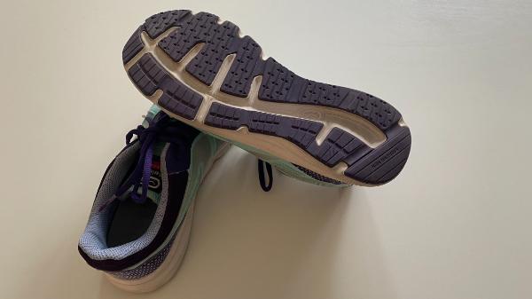 Tussen Particulieren - Meisjes joggingschoen maat 38 2/3