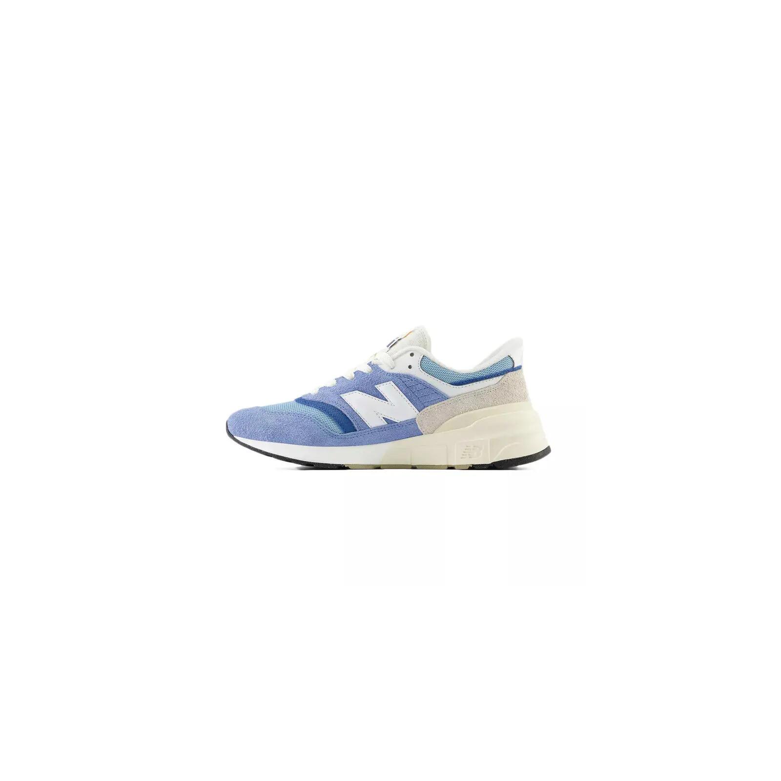 NEW BALANCE picture