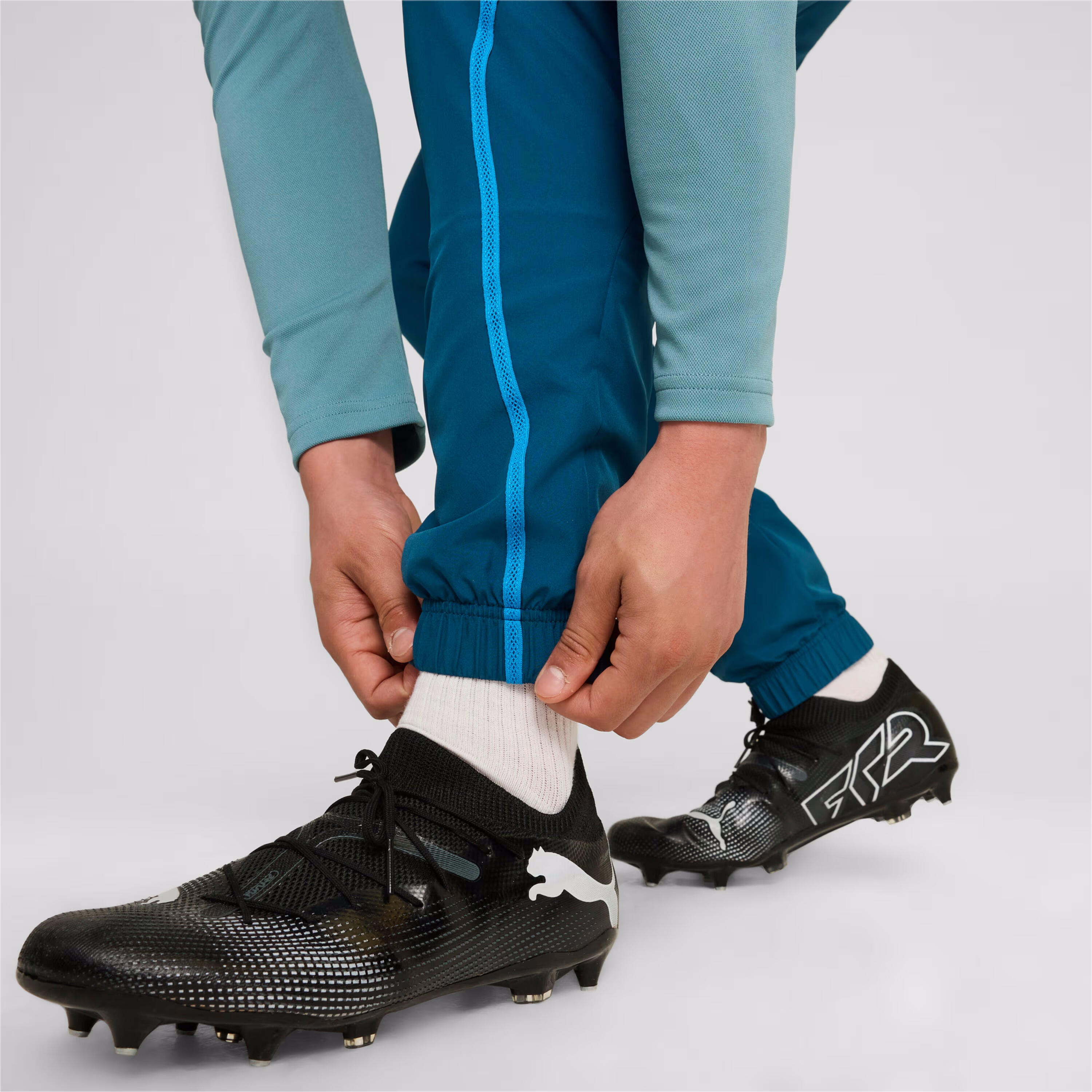 Olympique de Marseille Pre-match Woven Pants Men PUMA 6/7