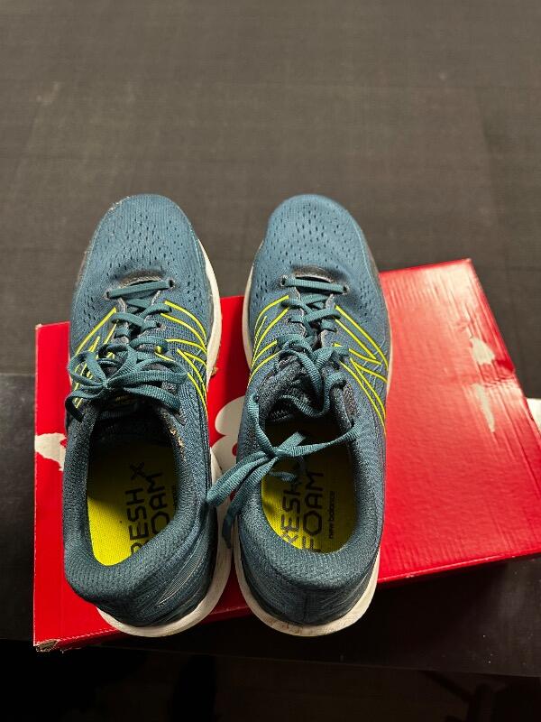 Tussen Particulieren - NEW BALANCE FRESH FOAM 2/4