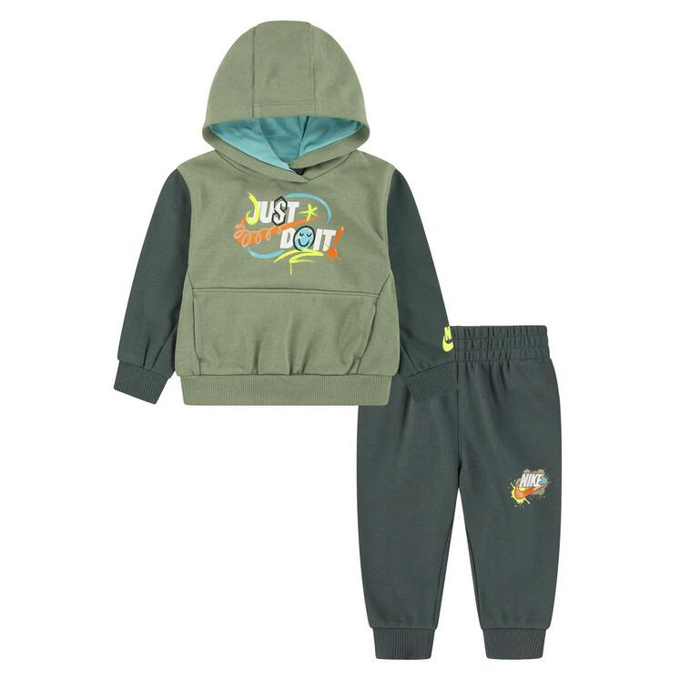 NIKE picture