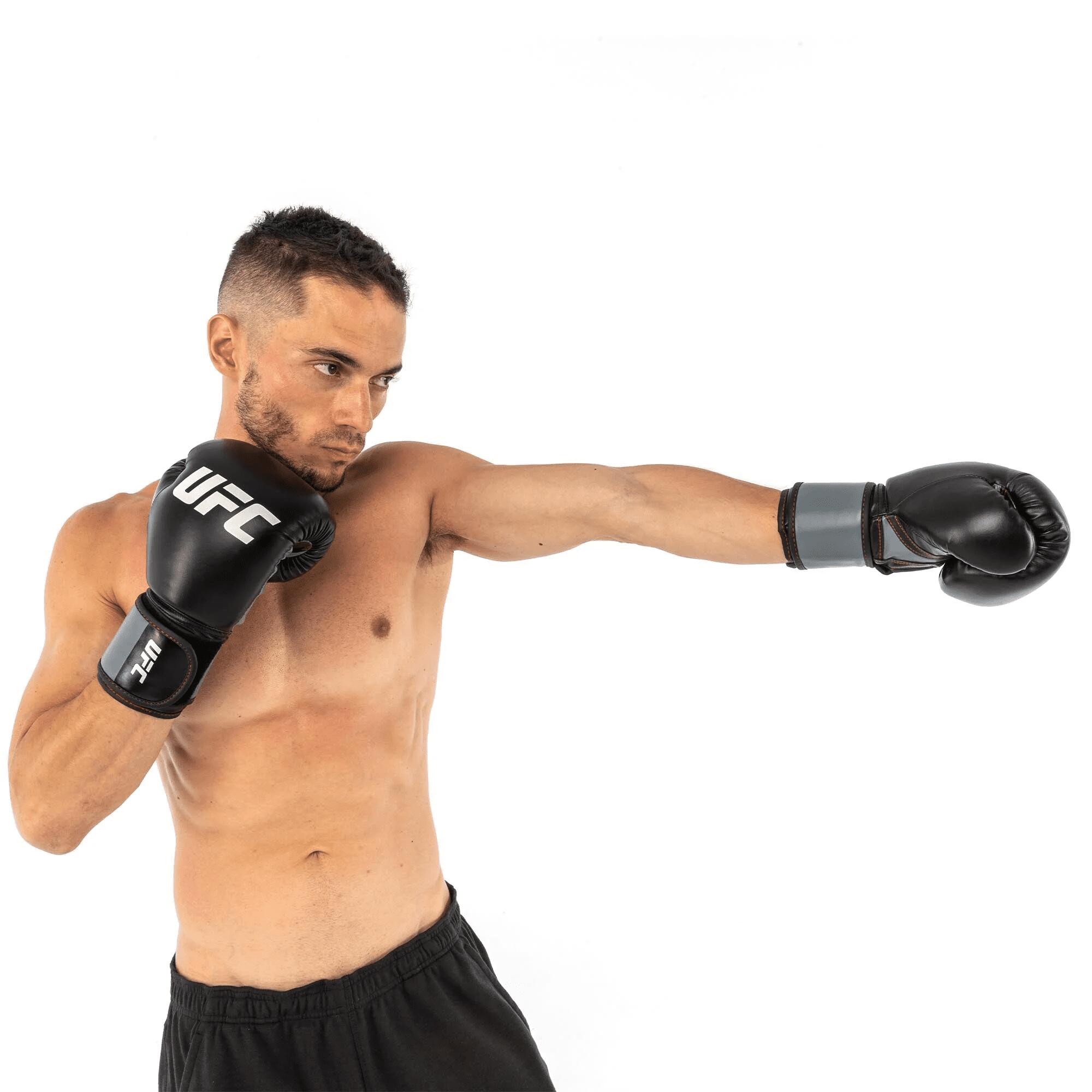 WMT Boxhandschuhe - UFC - Schwarz - 14 oz 6/7