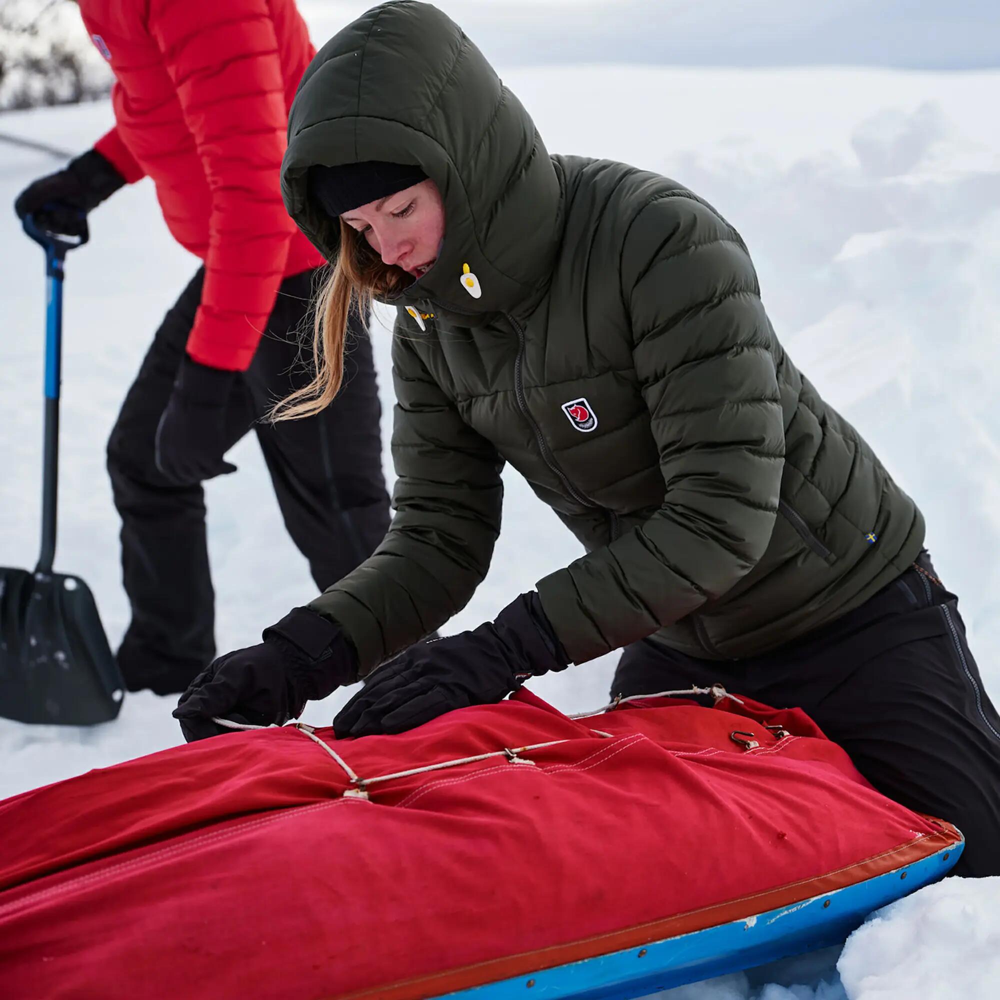Bunda s kapucí Fjällräven Expedition Pack Down 4/7