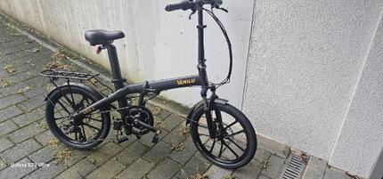 Entre Particuliers - Velo electrique pliant VENILU Neuf -50%
