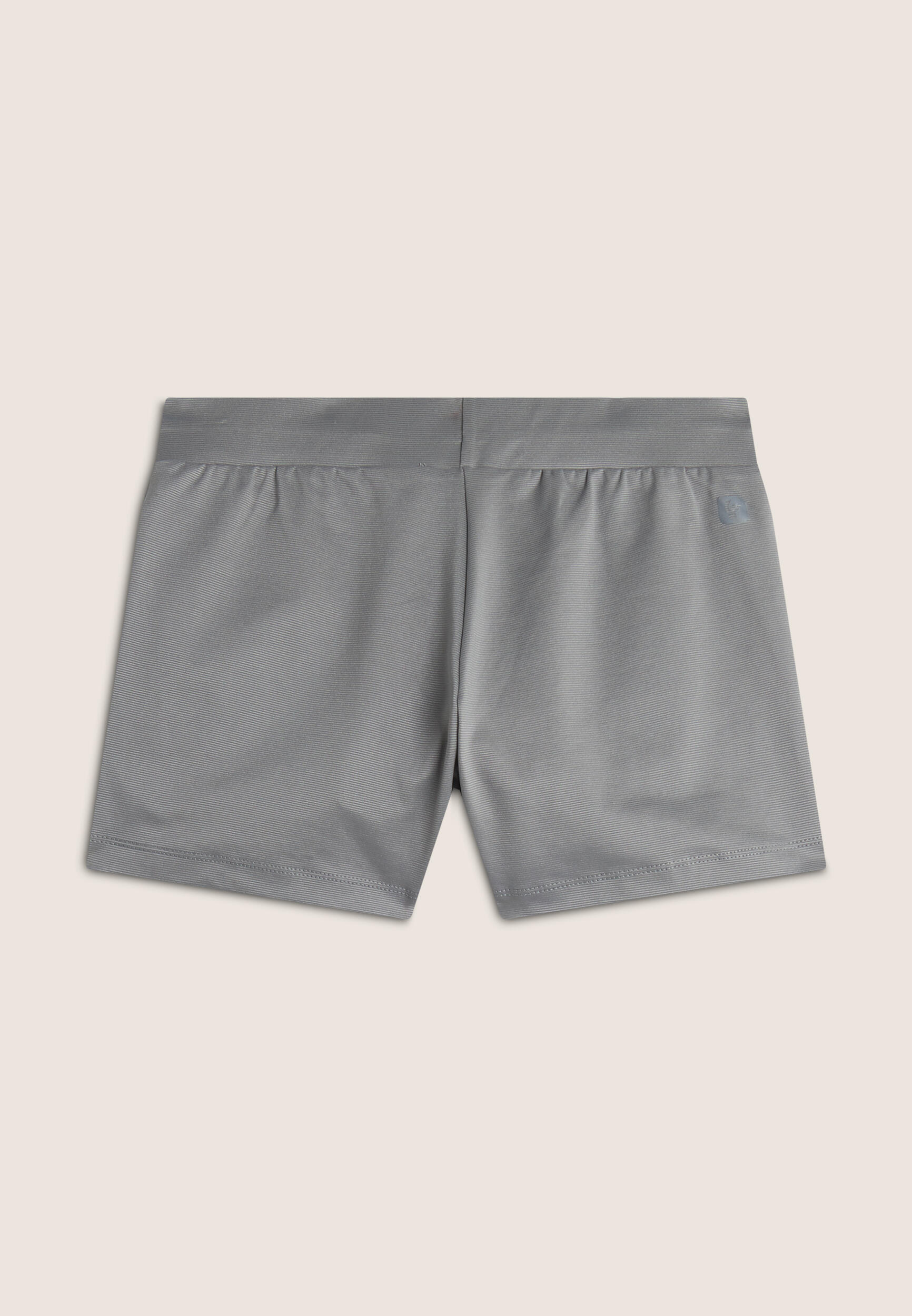 Pantalón corto de mujer con bolsillos interiores y cordón en la cintura 2/3
