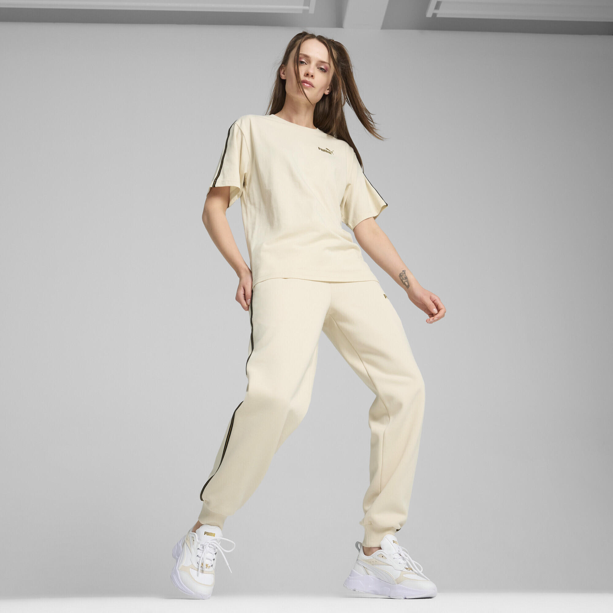 T-shirt ESS TAPE MINIMAL GOLD Femme PUMA Alpine Snow White 5/6