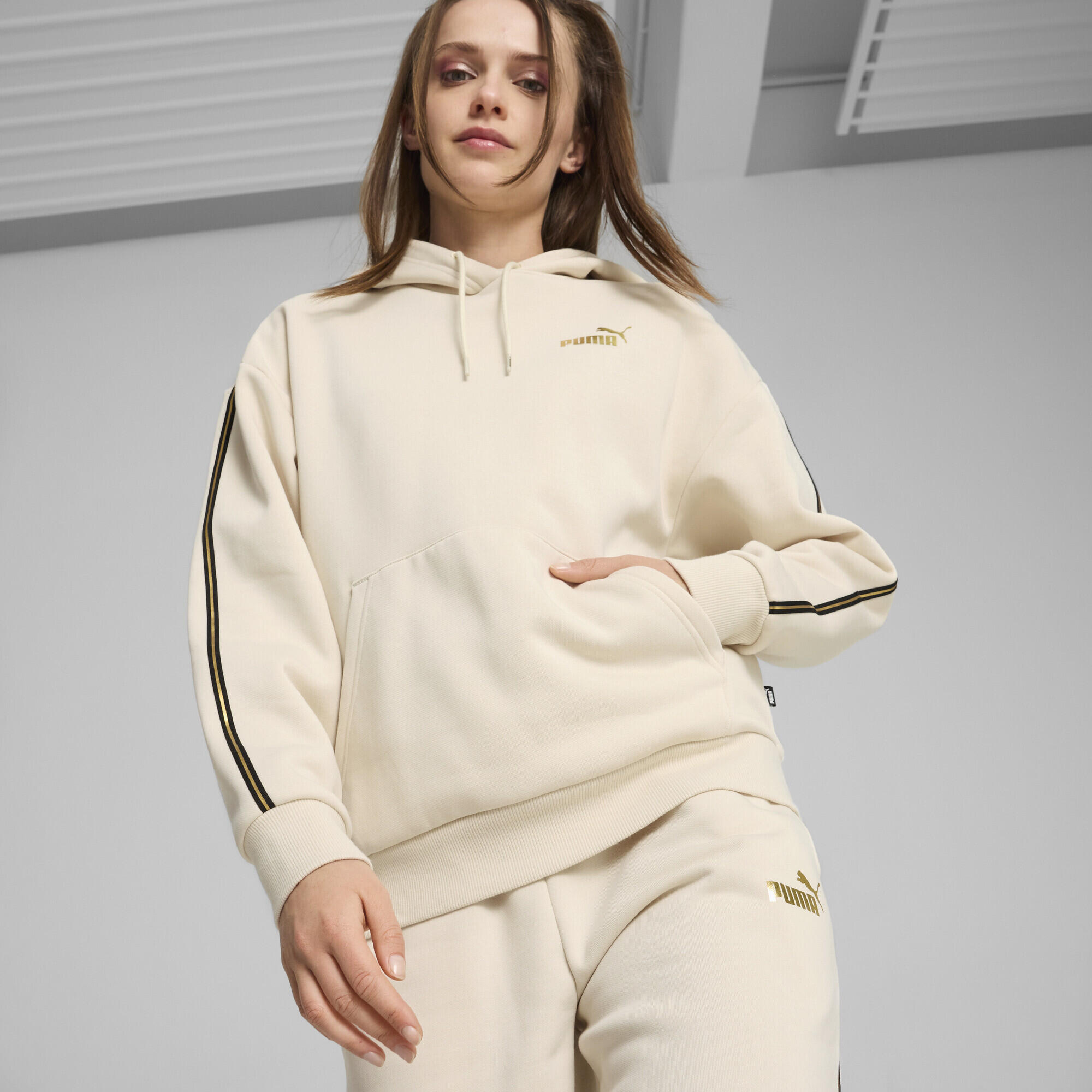 Felpa con cappuccio ESS TAPE MINIMAL GOLD da donna PUMA Alpine Snow White 2/6