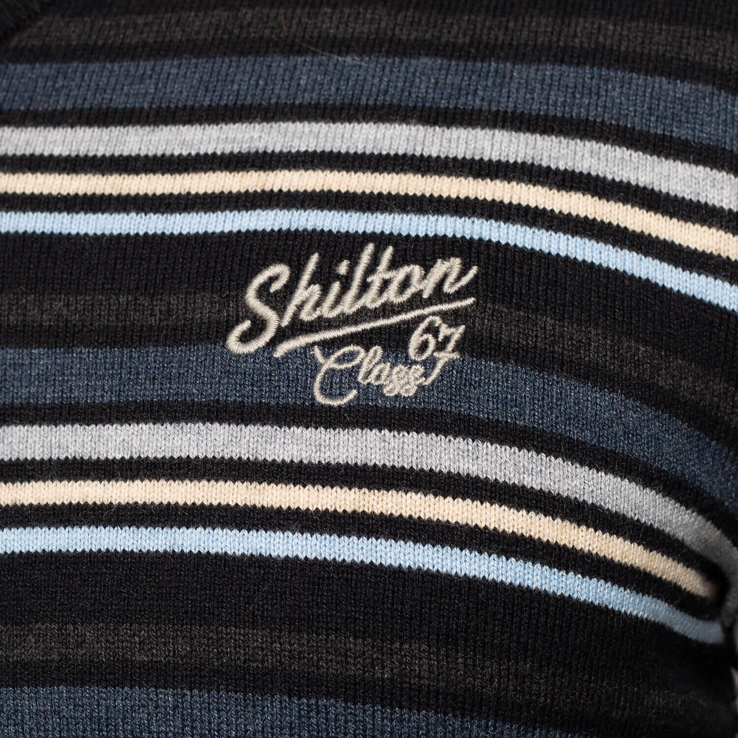 Pull col v à rayures  homme 3/4