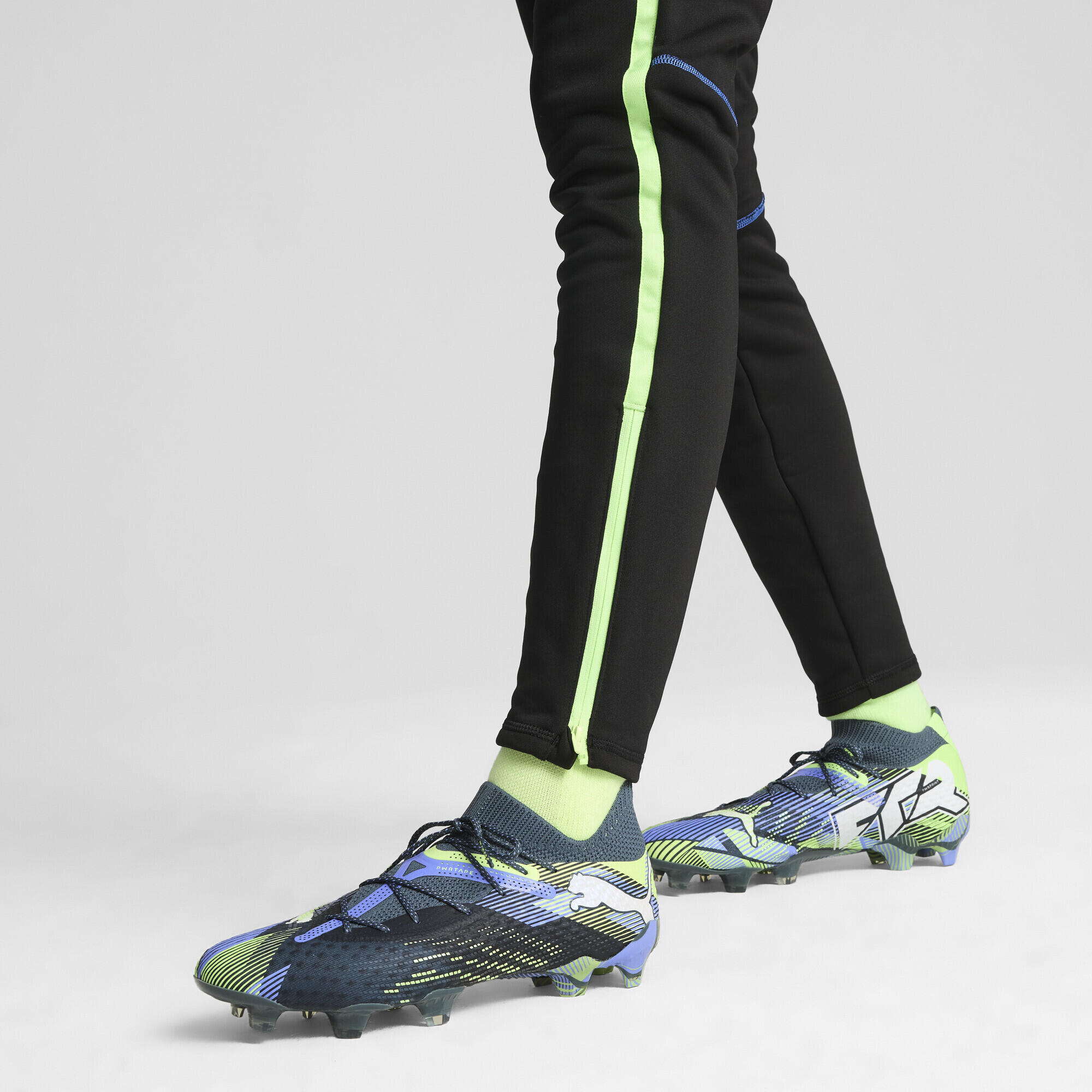 Scarpe da calcio FUTURE 7 ULTIMATE FG/AG da donna PUMA 3/7