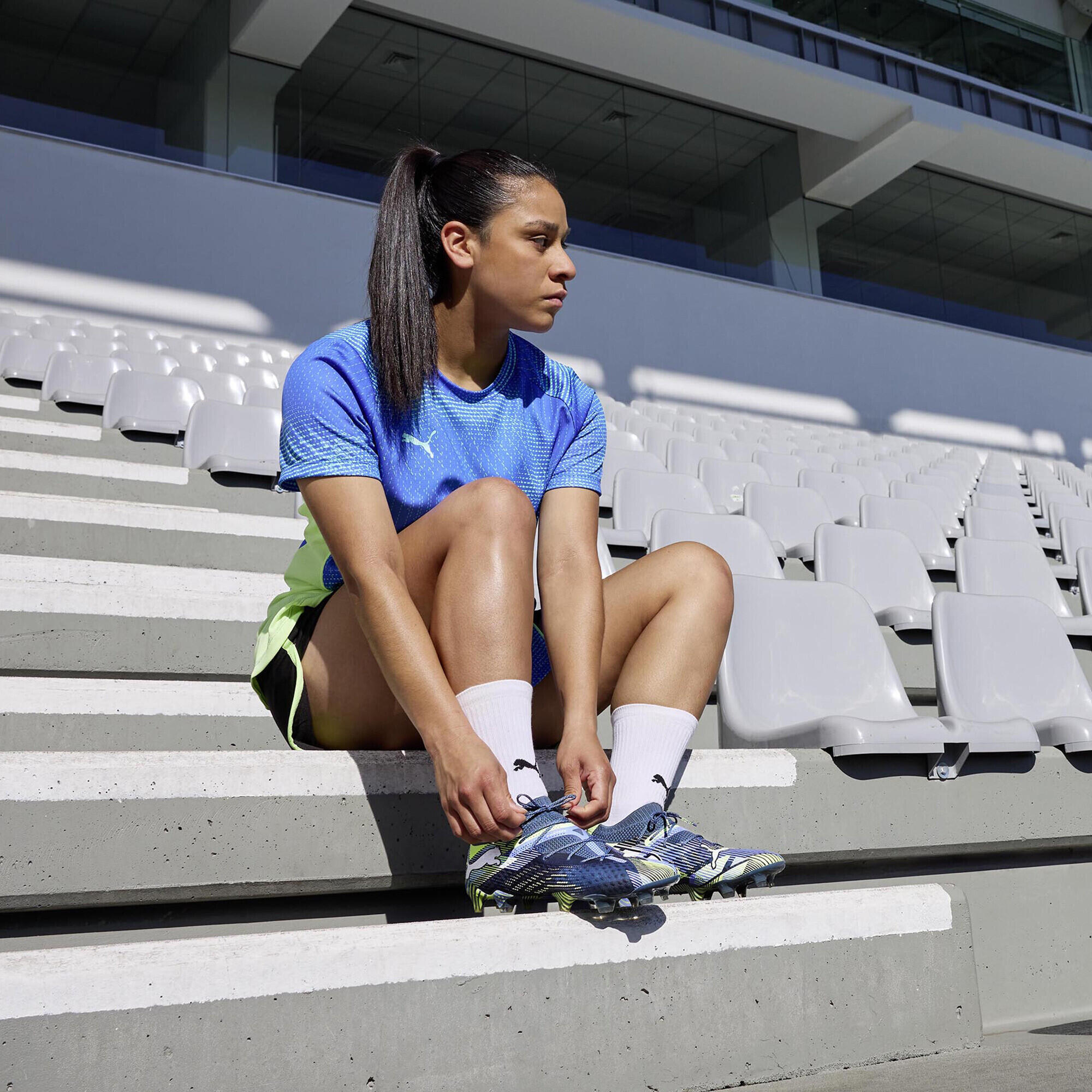 Scarpe da calcio FUTURE 7 ULTIMATE FG/AG da donna PUMA 5/7