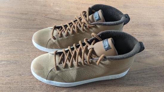 Entre Particuliers - Chaussures d'hiver Adidas snowpit taille 46