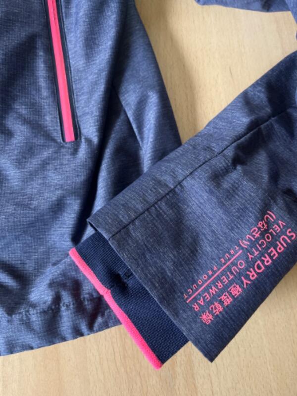Tussen Particulieren - Jas Superdry maat 40 2/5