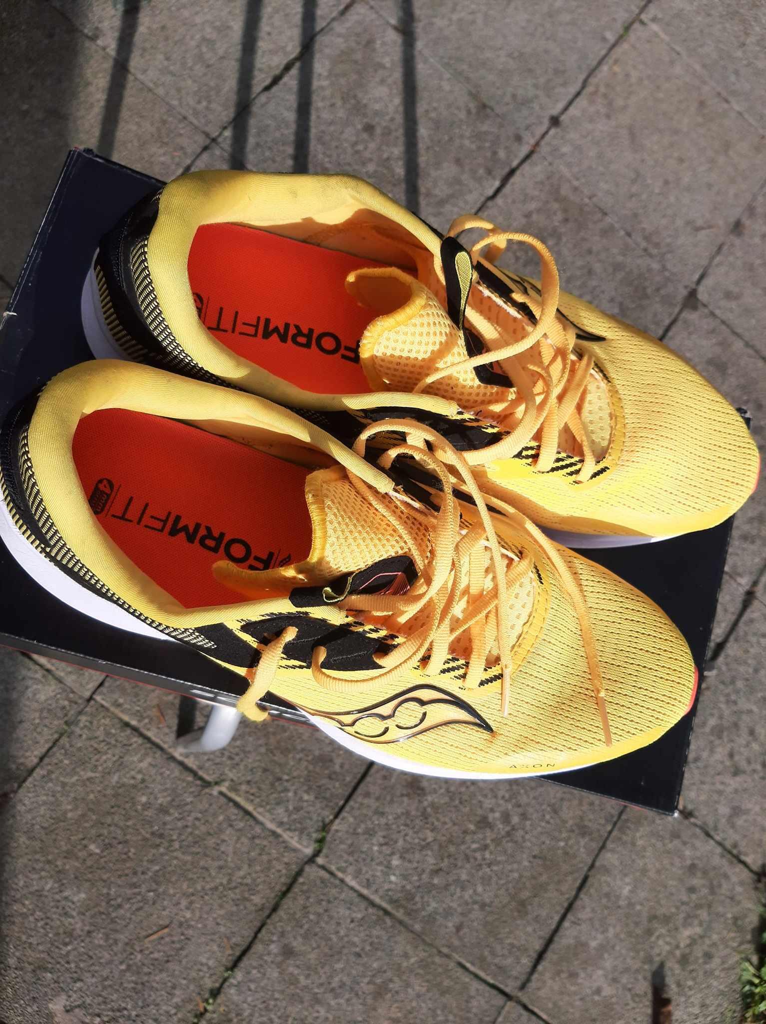 SAUCONY picture