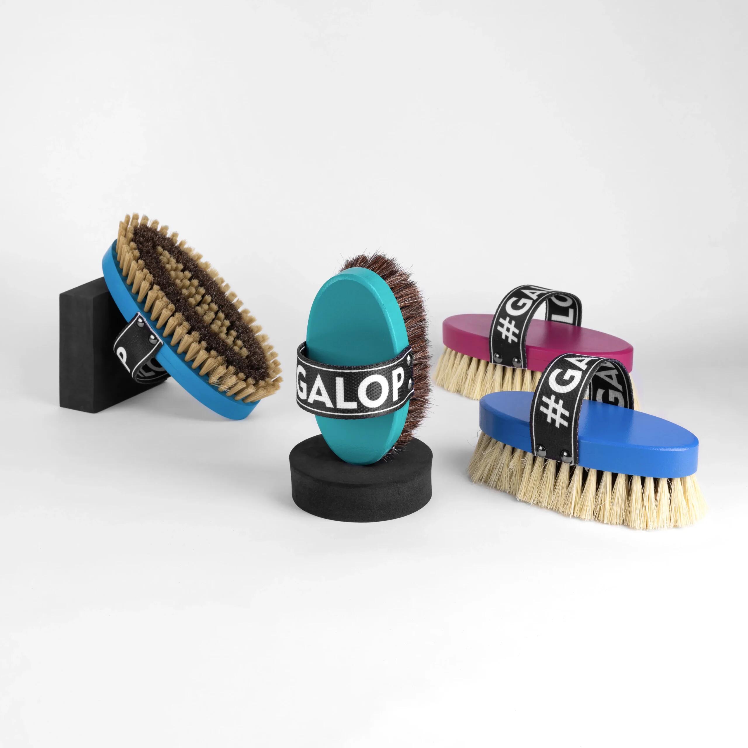 GALOP WEAR Set di spazzole Premium GALOP WEAR per la pulizia del cavallo