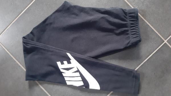 NIKE picture