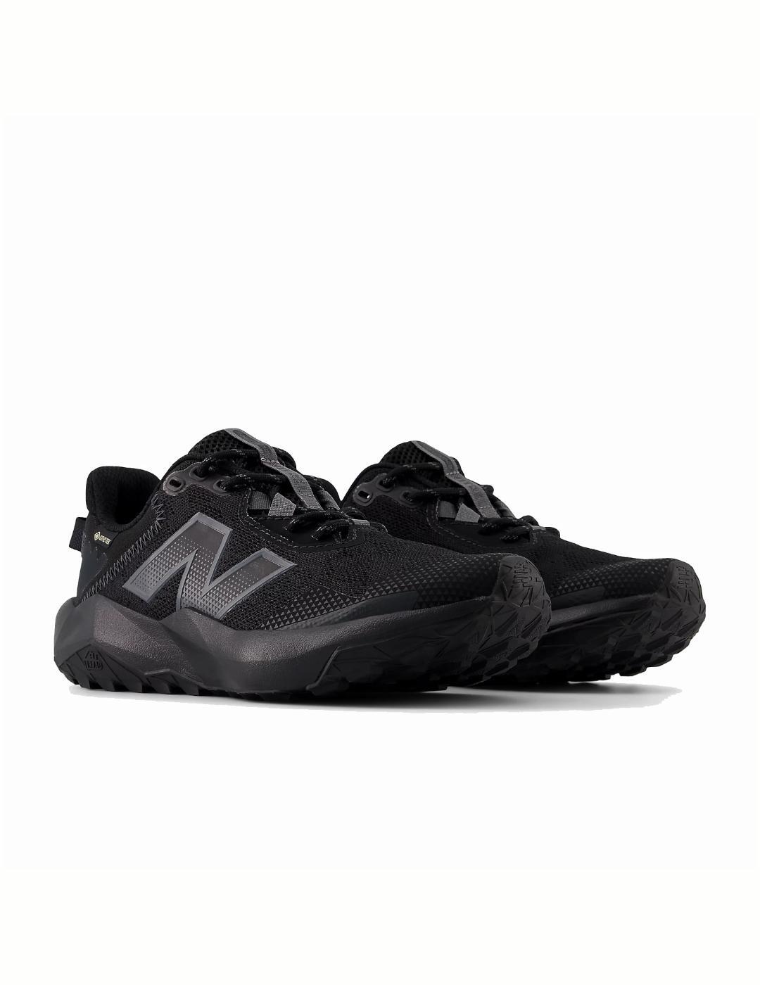 Zapatilla para Trail Running para MUJER NEW BALANCE WTNTRGB6 3/5