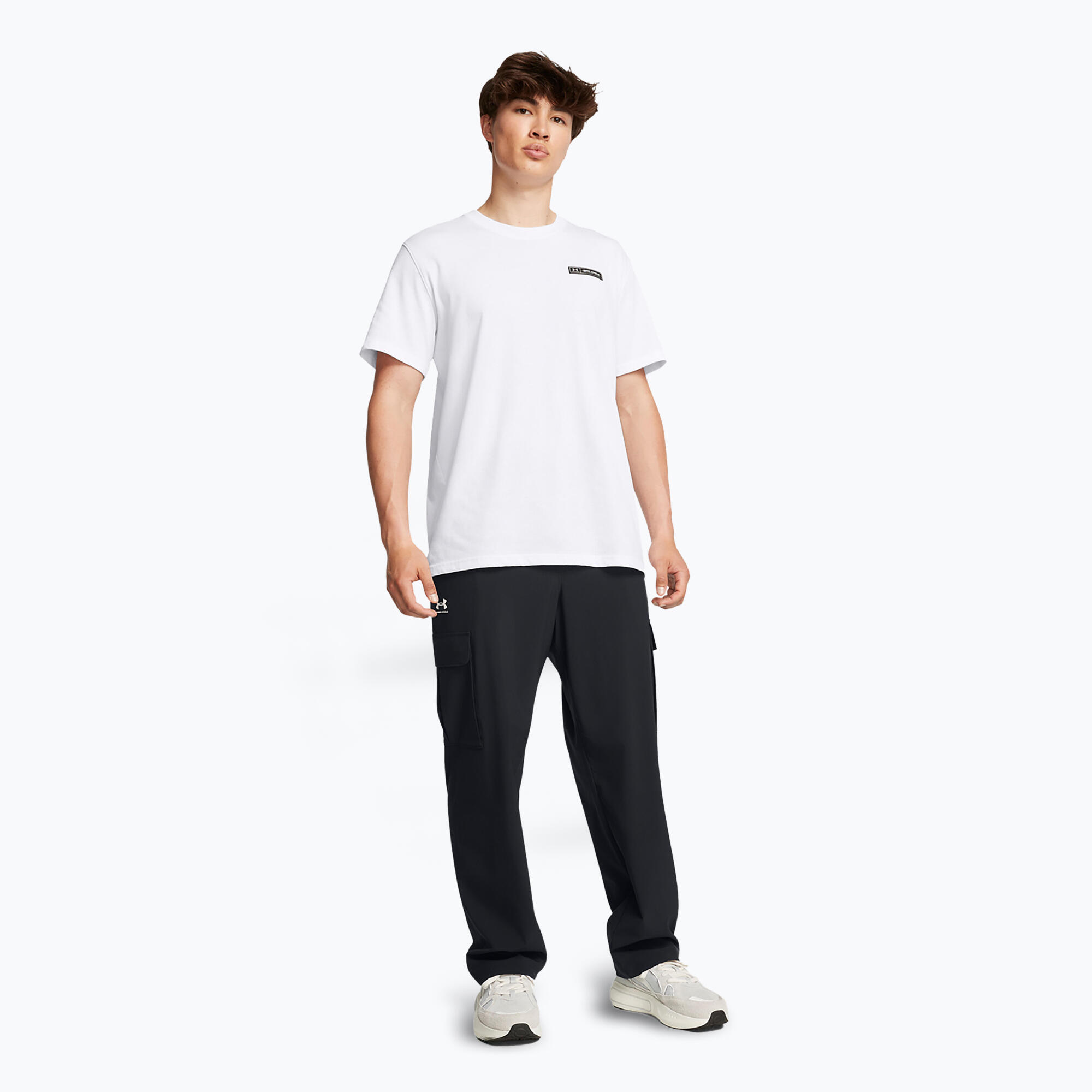Under Armour Lightweight Stretch  Vibe Cargo Pants - Black 2/6
