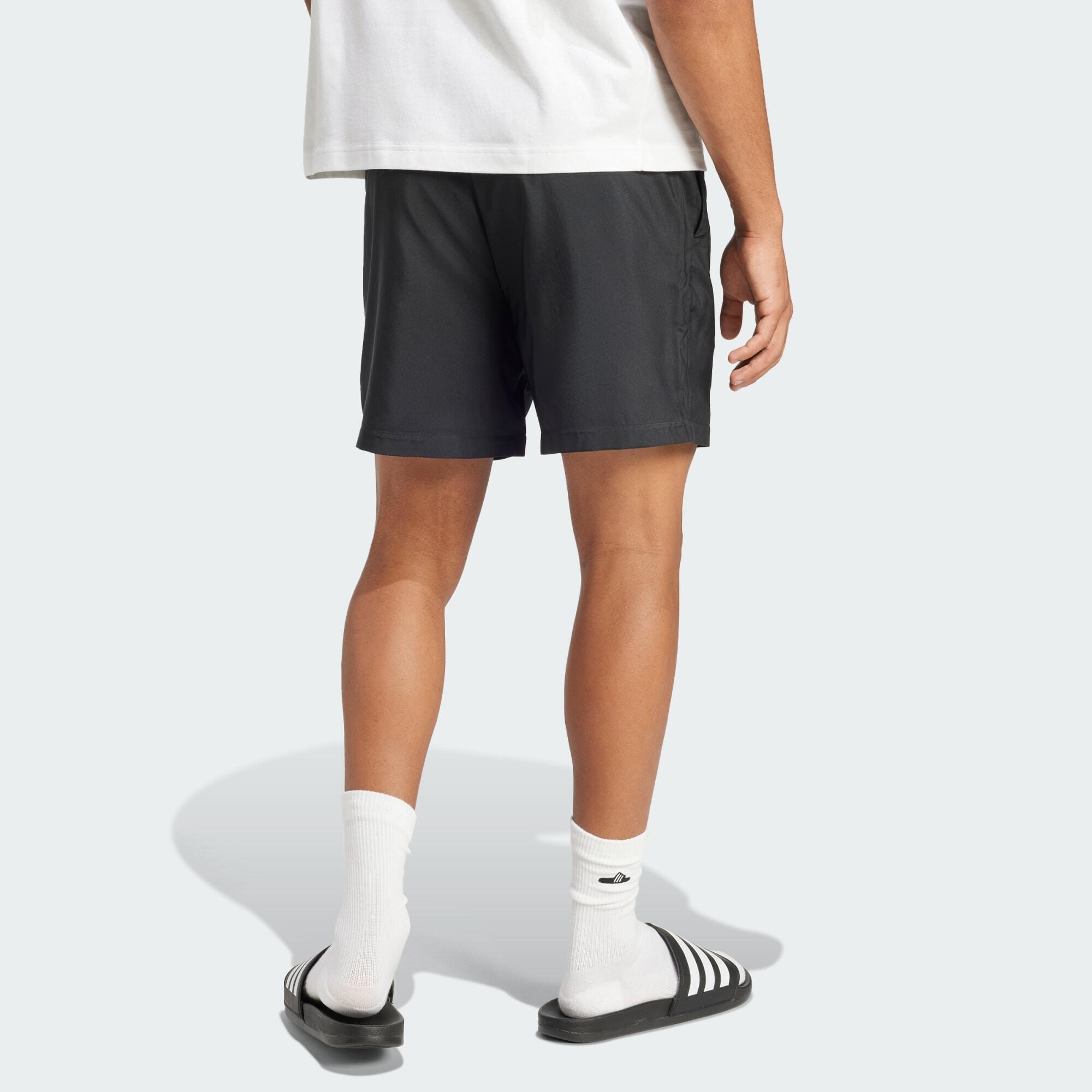 Essentials Small Logo Chelsea Shorts 3/5