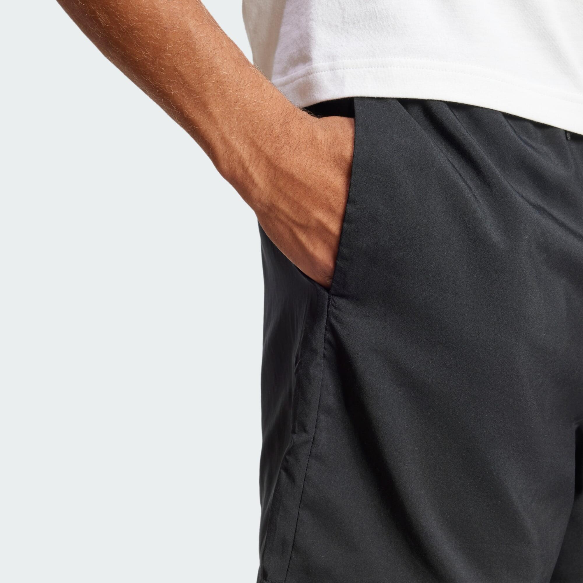 Essentials Small Logo Chelsea Shorts 5/5