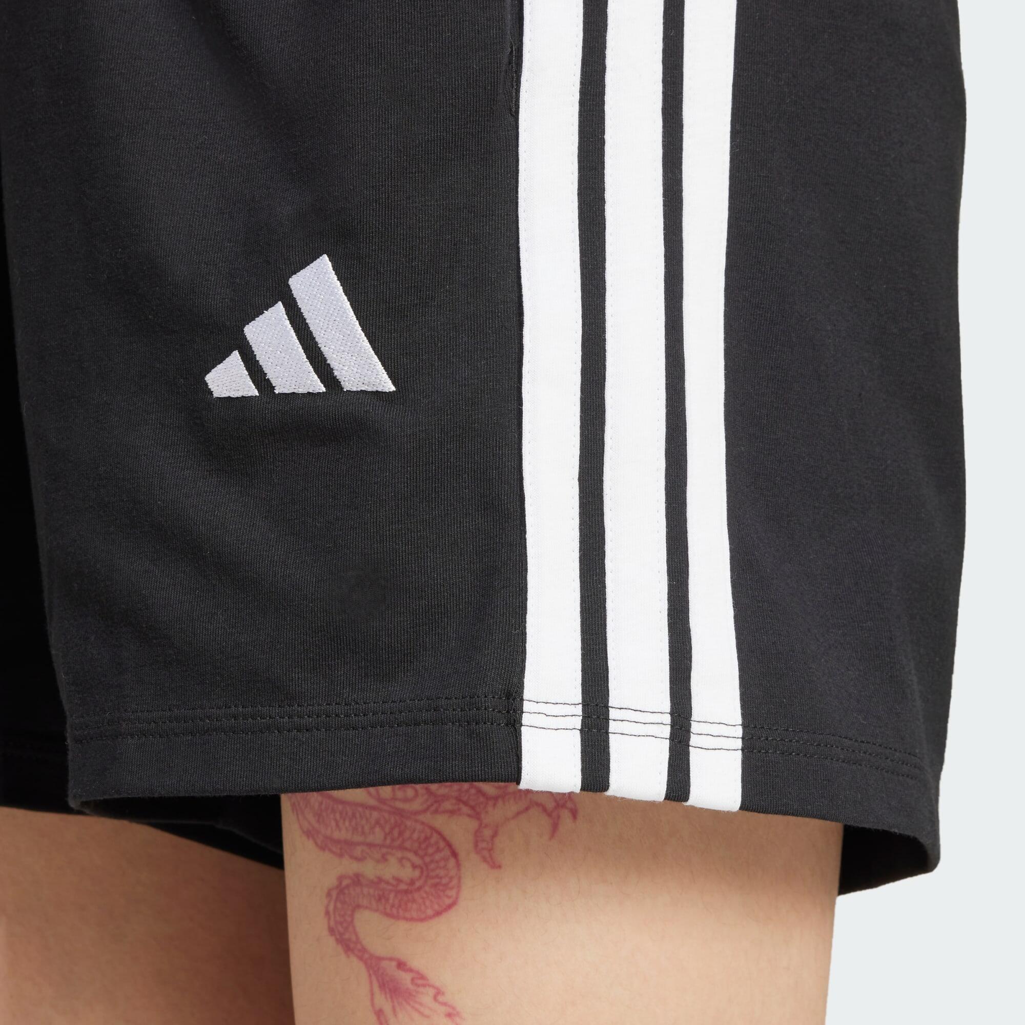 Essentials 3-Streifen Cotton Shorts 4/7