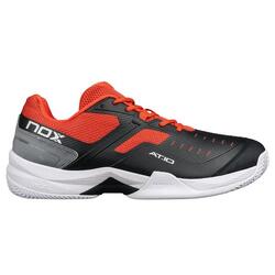 Chaussures de padel unisexe Nox AT10 PRO noir/rouge