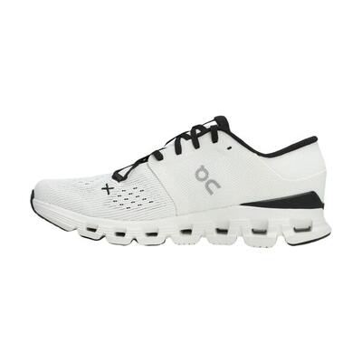 Schoenen om hard te lopen voor vrouwen on cloud x 4
