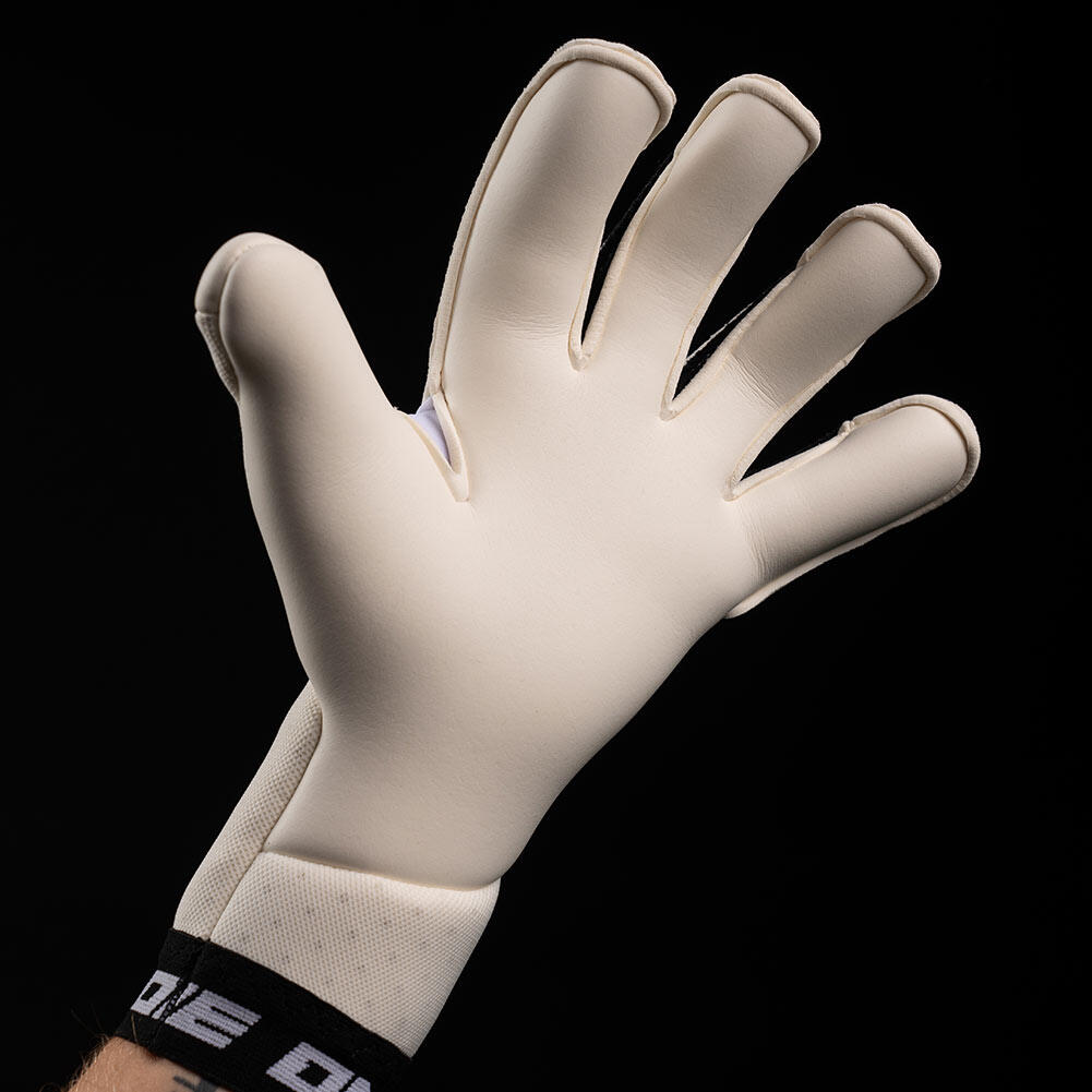 ONE OG1 Heritage Hyla Goalkeeper Gloves 3/4