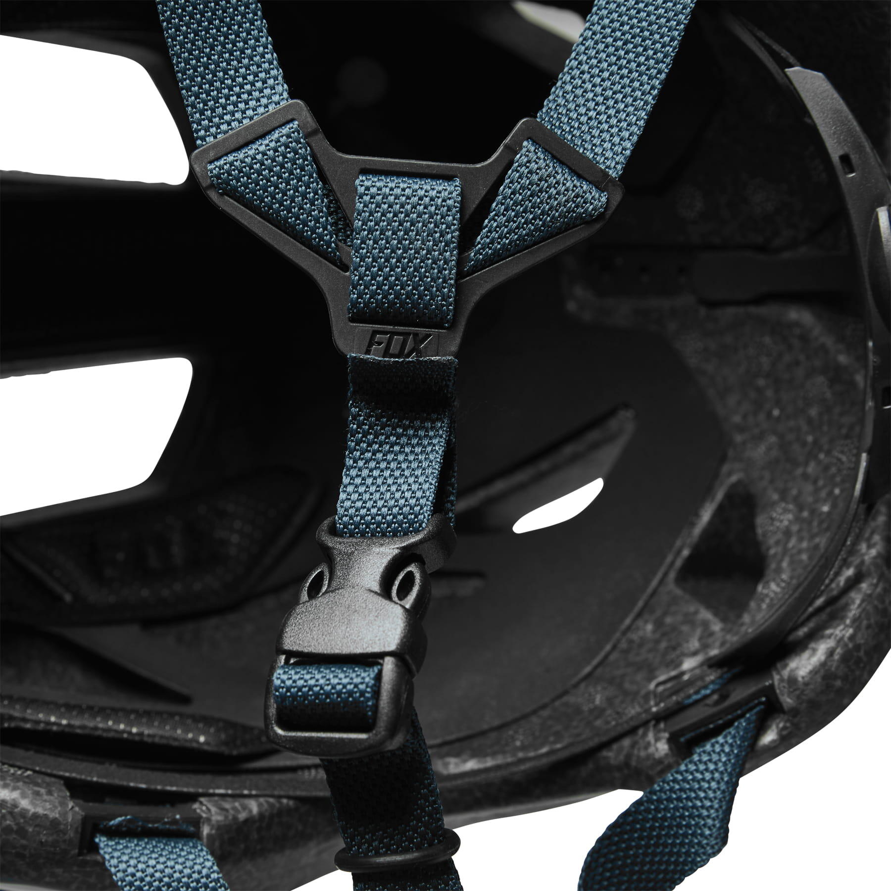 Casco - MAINFRAME TRVRS CE 6/7