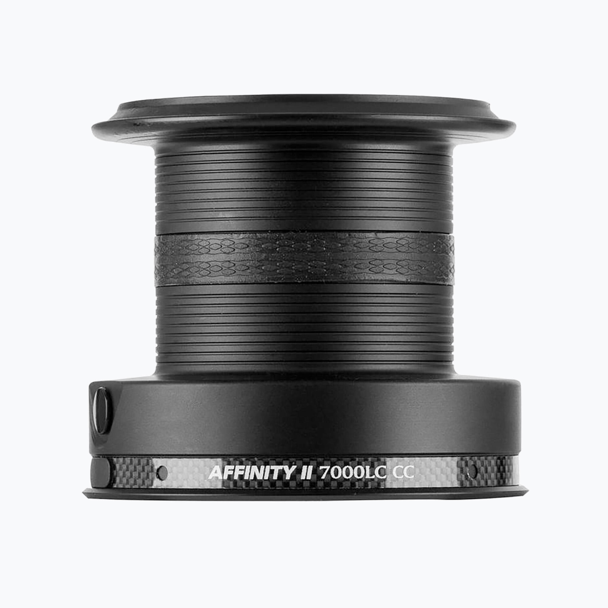 Carrete de carpa Penn Affinity II Long Cast Custom Carbon 4/5