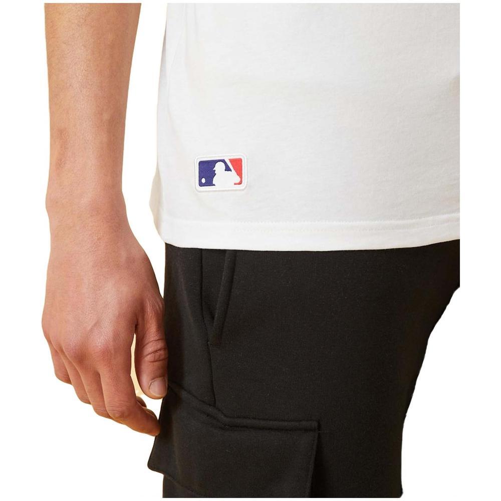 Camiseta de manga corta para hombre New era Mlb metallic grphc en color blanco 4/4