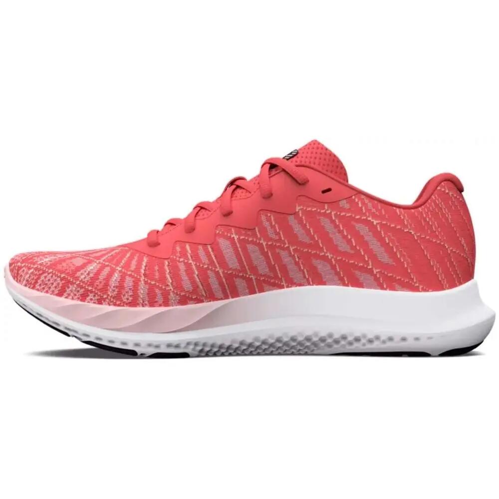 Zapatillas de la marca Under armour Charged Breeze 2 para mujer en color rojo. 3/5