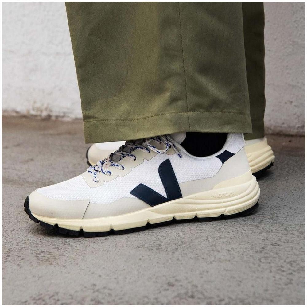Zapatillas para mujer Veja Dekkan alveo en color blanco 4/4