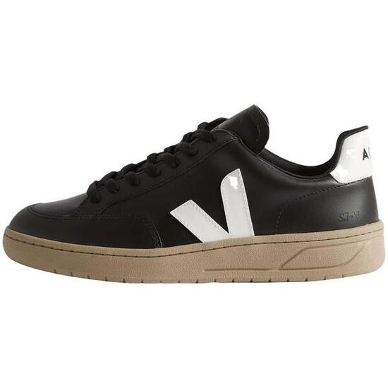 Zapatillas para hombre Veja V-12 en color negro