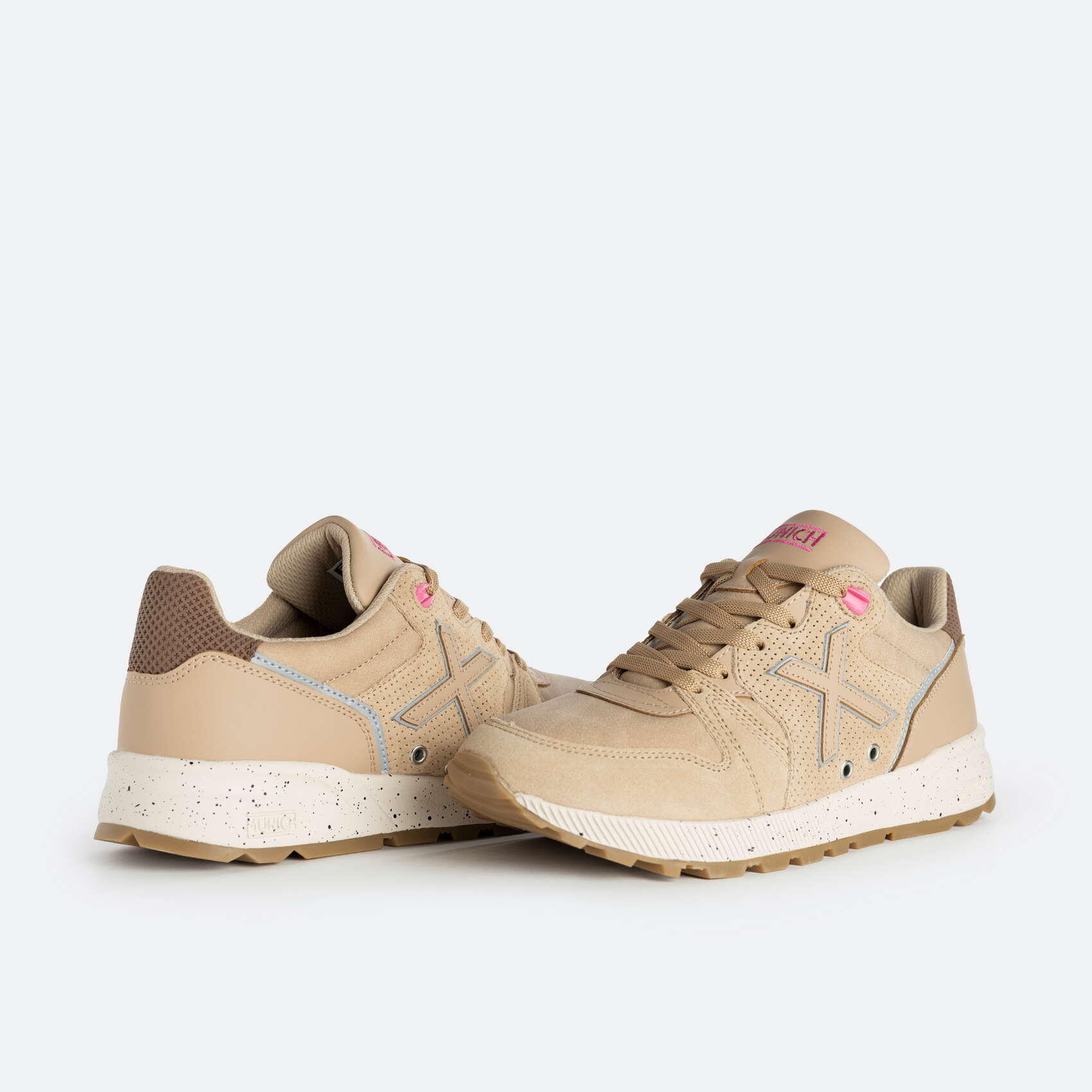 Baskets Munich modèle 4151070 pour femmes 5/5