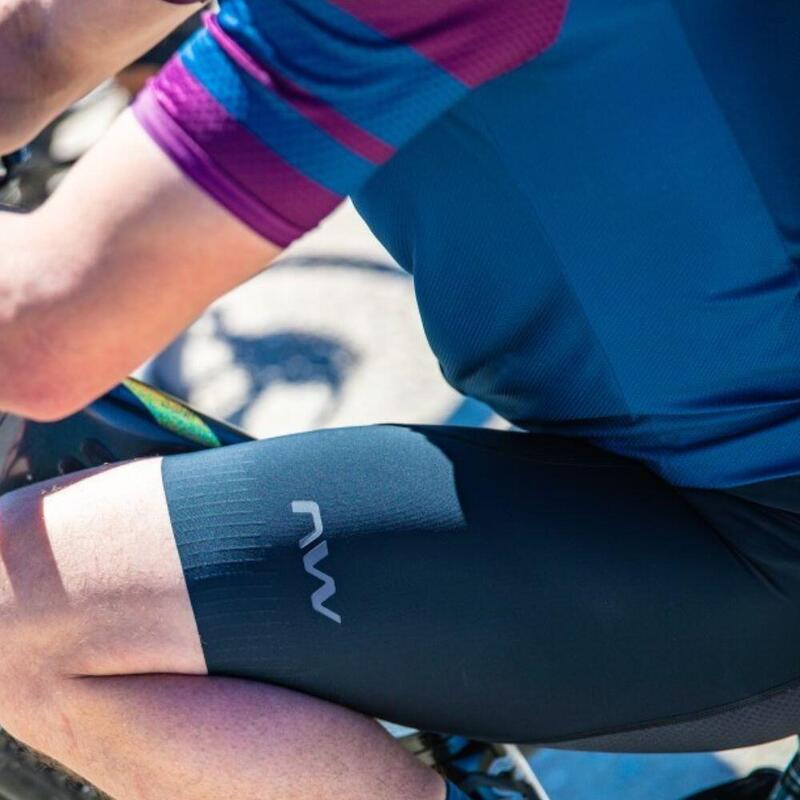 Spodenki rowerowe NORTHWAVE FAST Bibshort - czarny