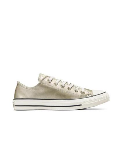 Sneakers da donna Converse All Star bassa metallizzata in oro.