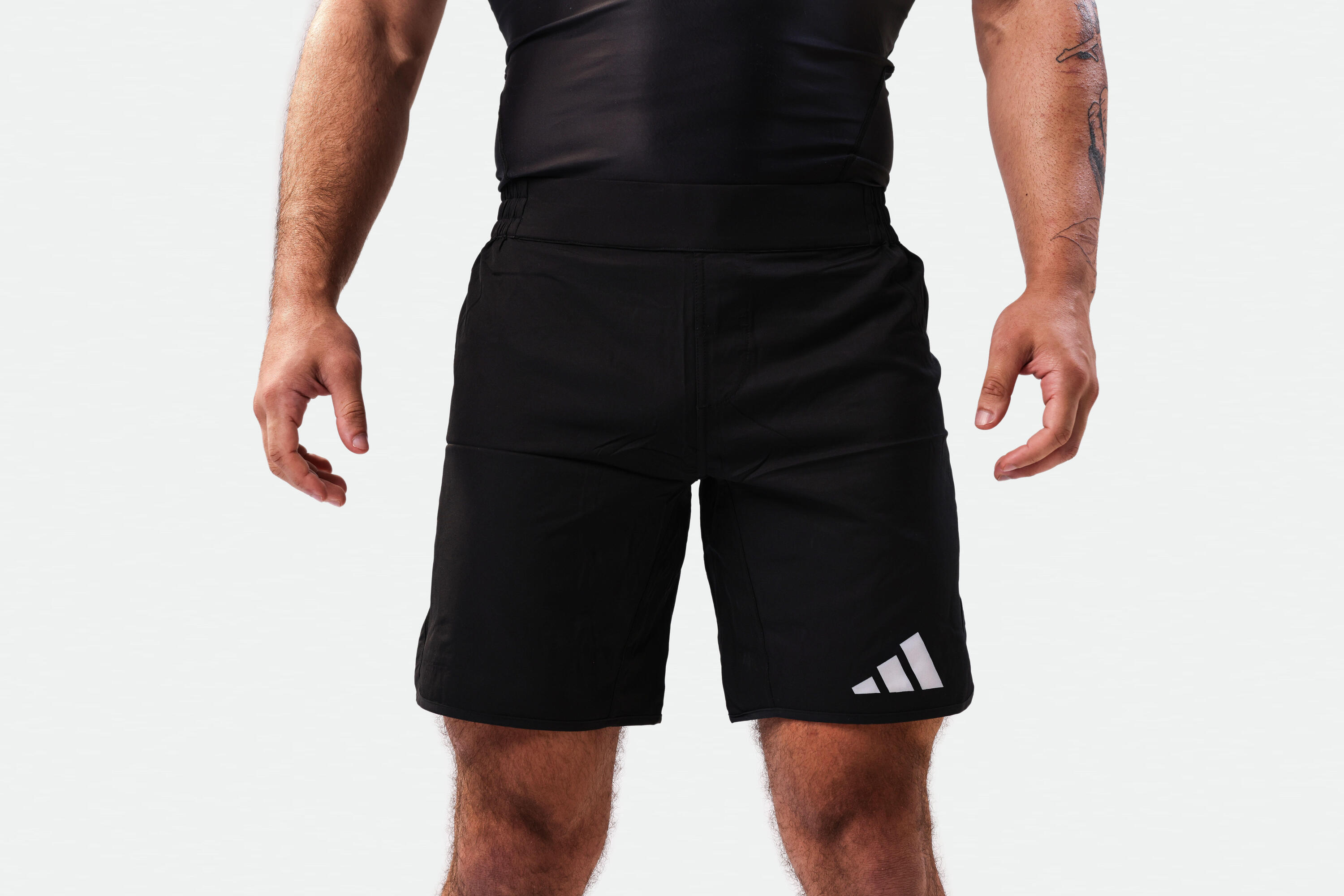 Short vale tudo adidas pour le JJB 5/5