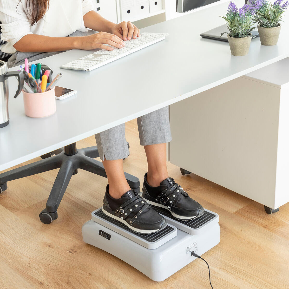 Exerciseur de Jambe Passif pour Marcher tout en Étant Assis InnovaGoods 5/5