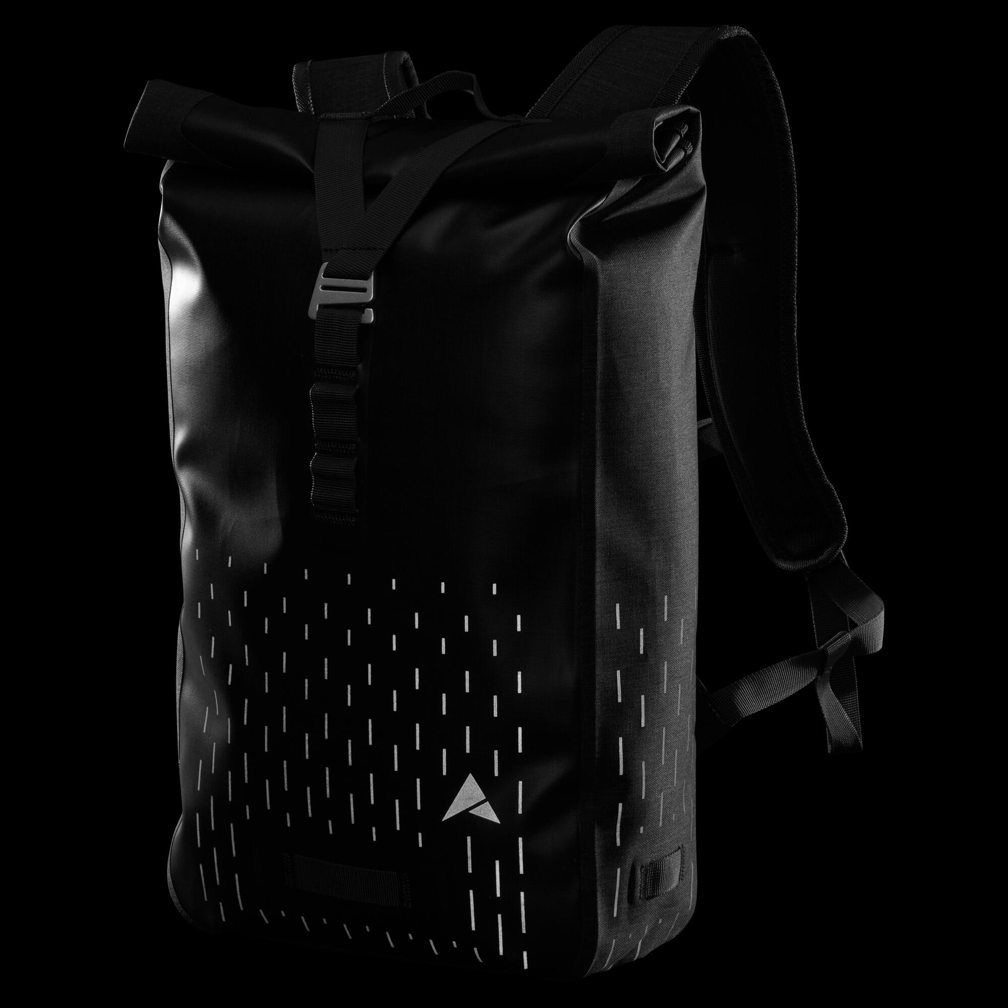 Thunderstorm City 20 Backpack Black 20L Waterproof 3/5