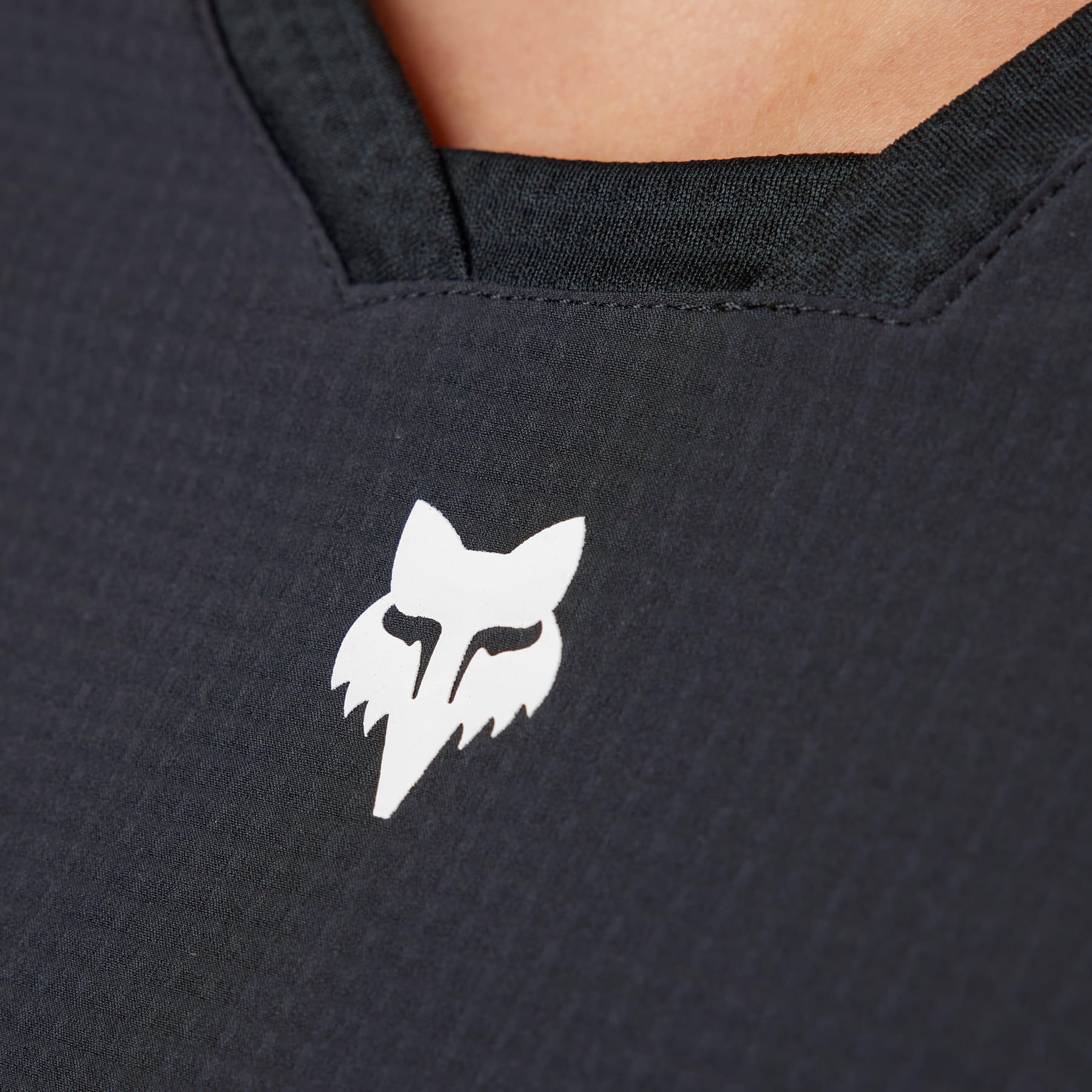 Women's Defend Thermal Jersey - Black 6/7