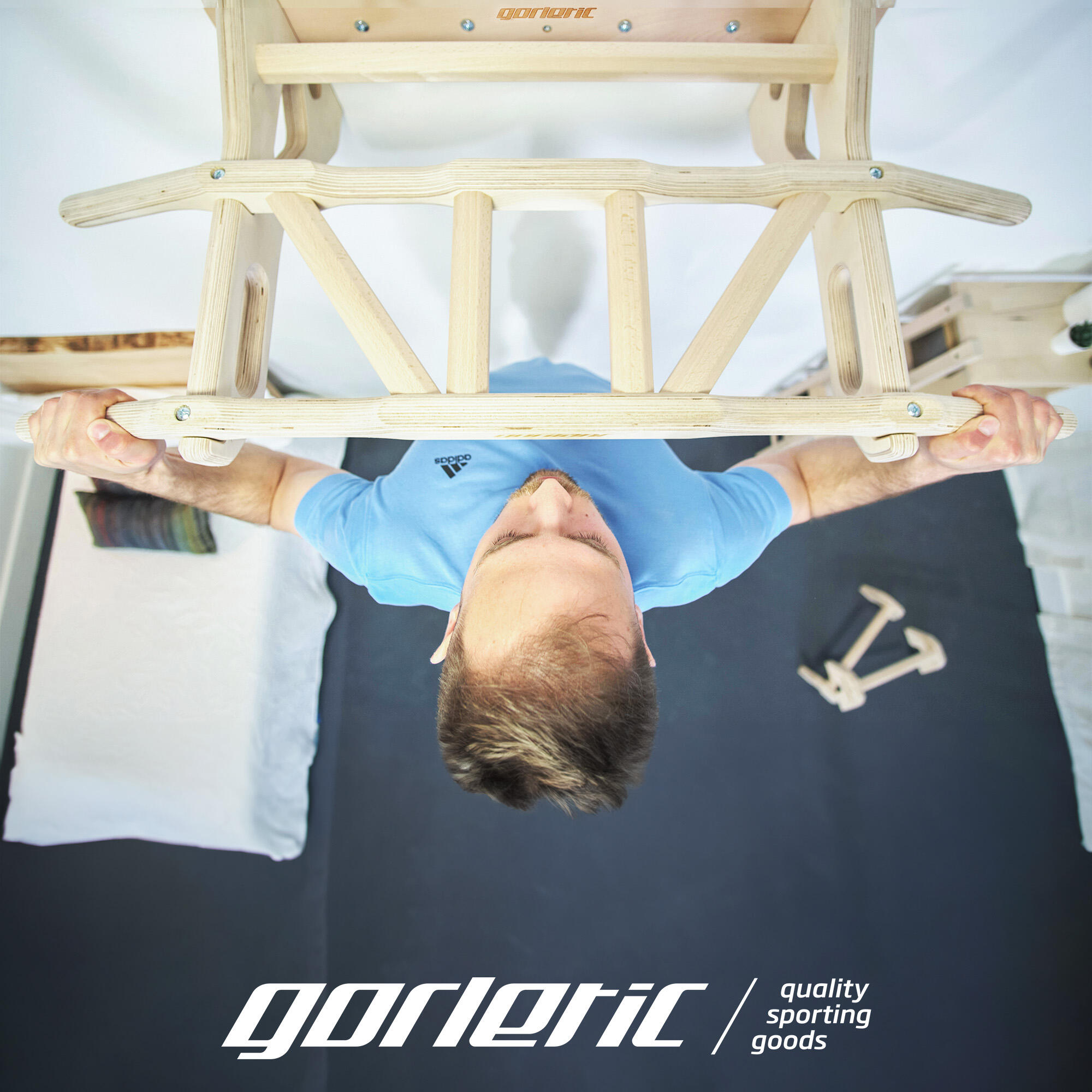 Barra de dominadas, agarres múltiples, hasta 140kg, desmontable de la pared 6/7