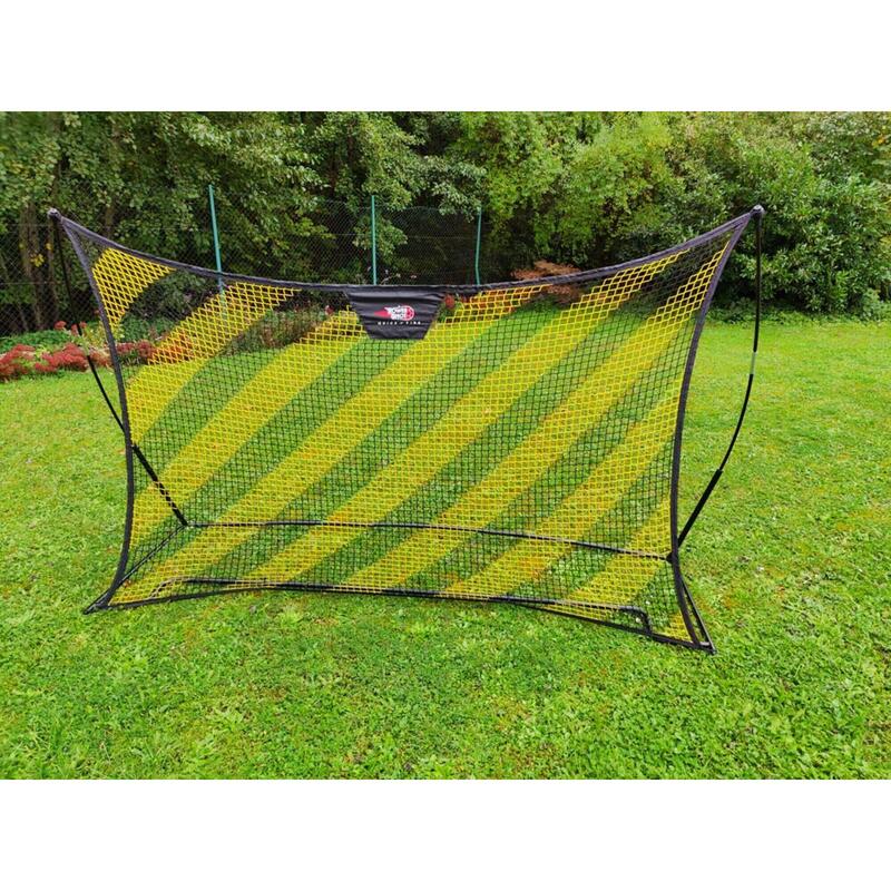 Fotbalová odrazová síť 240 cm x 150 cm s míčem pro trénink přihrávek